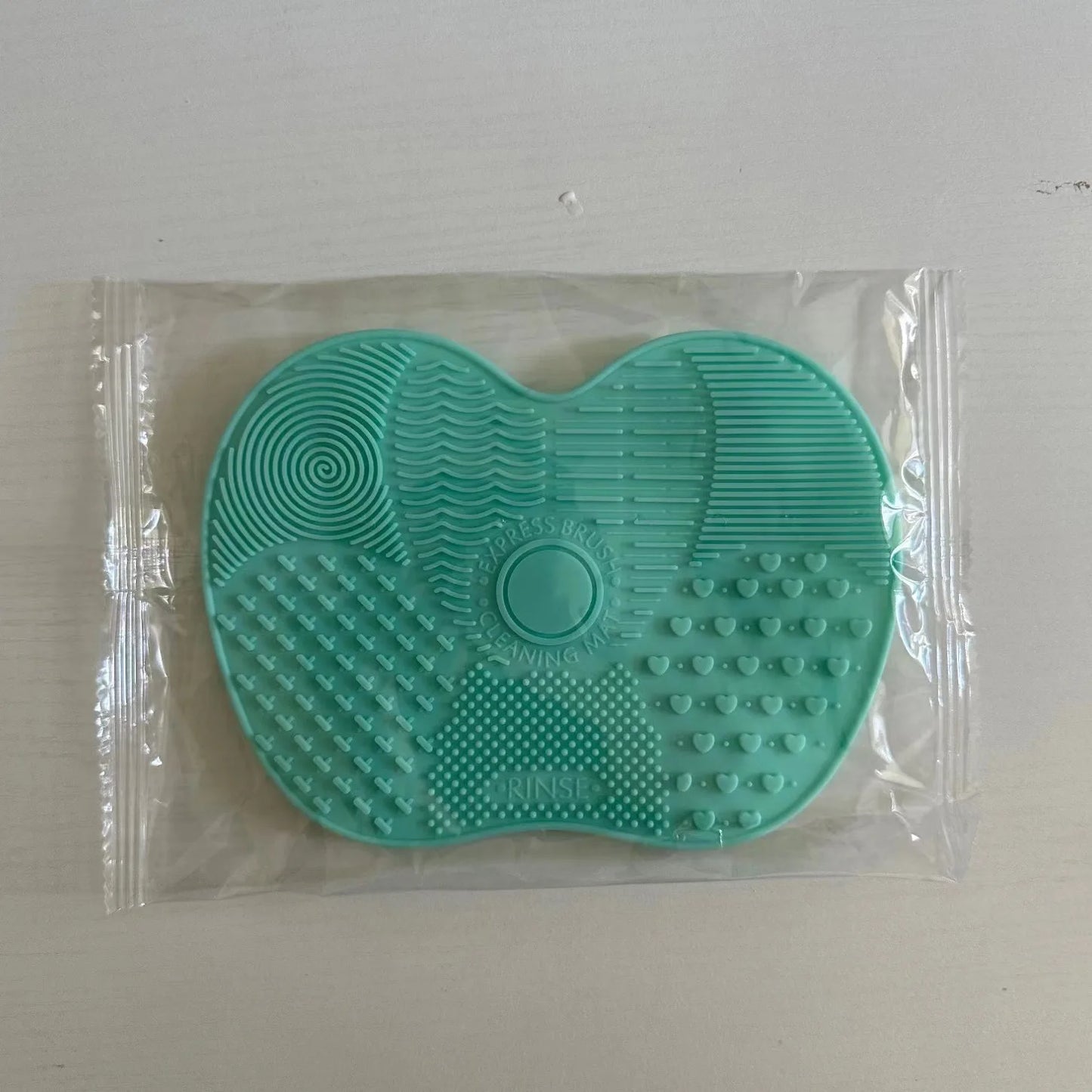 Silicone Makeup Brush Cleaning Mat | Suction Cup Brush Cleaner